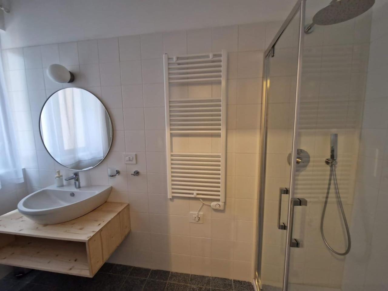 Lostabile Guesthouse & Coworking Bari Luaran gambar