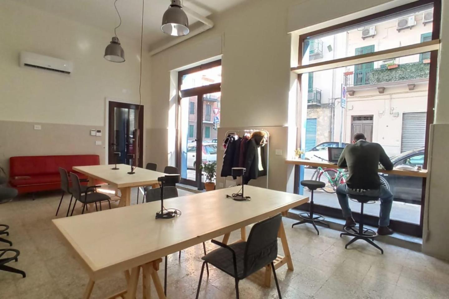 Lostabile Guesthouse & Coworking Bari Luaran gambar
