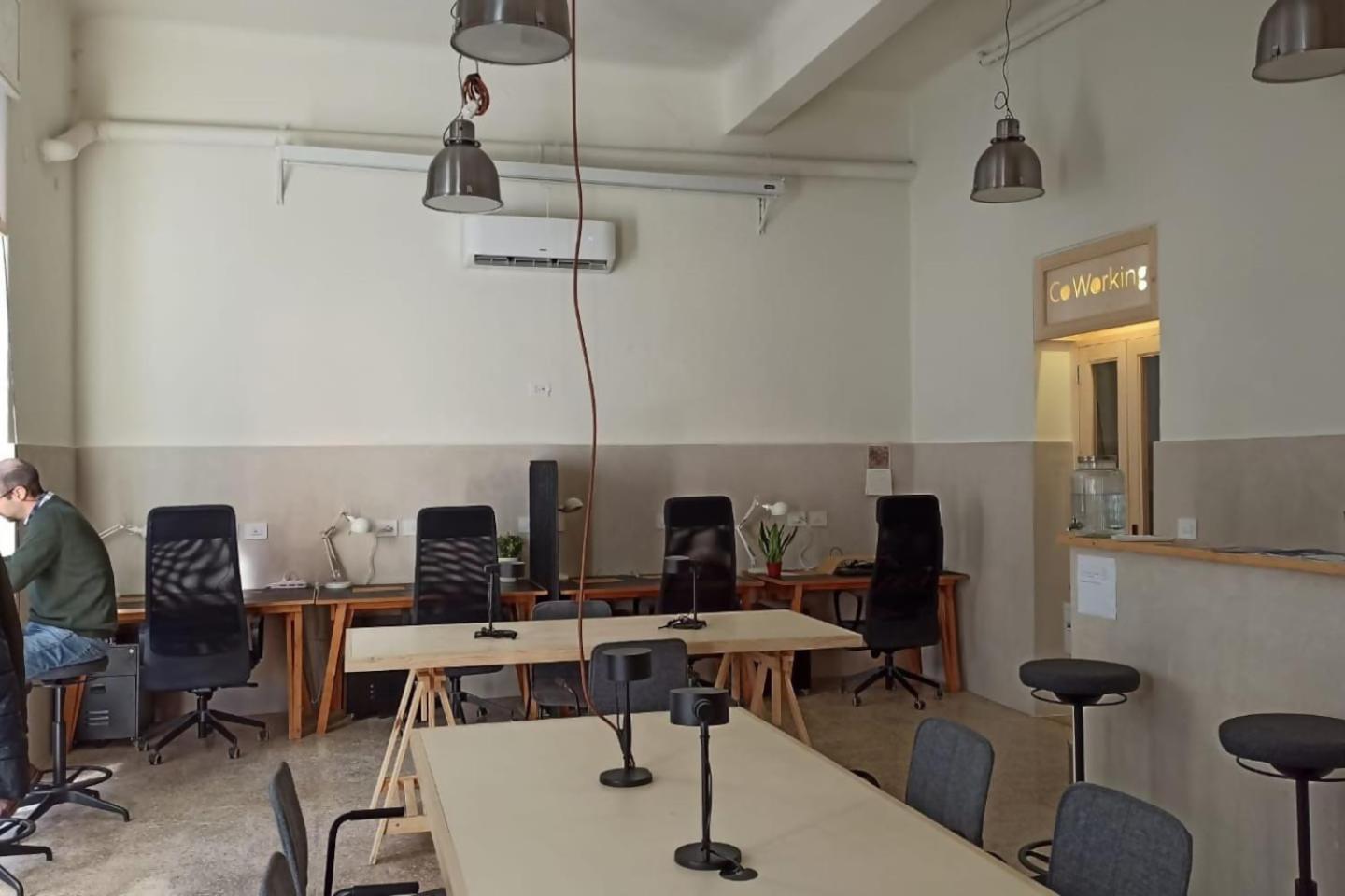 Lostabile Guesthouse & Coworking Bari Luaran gambar