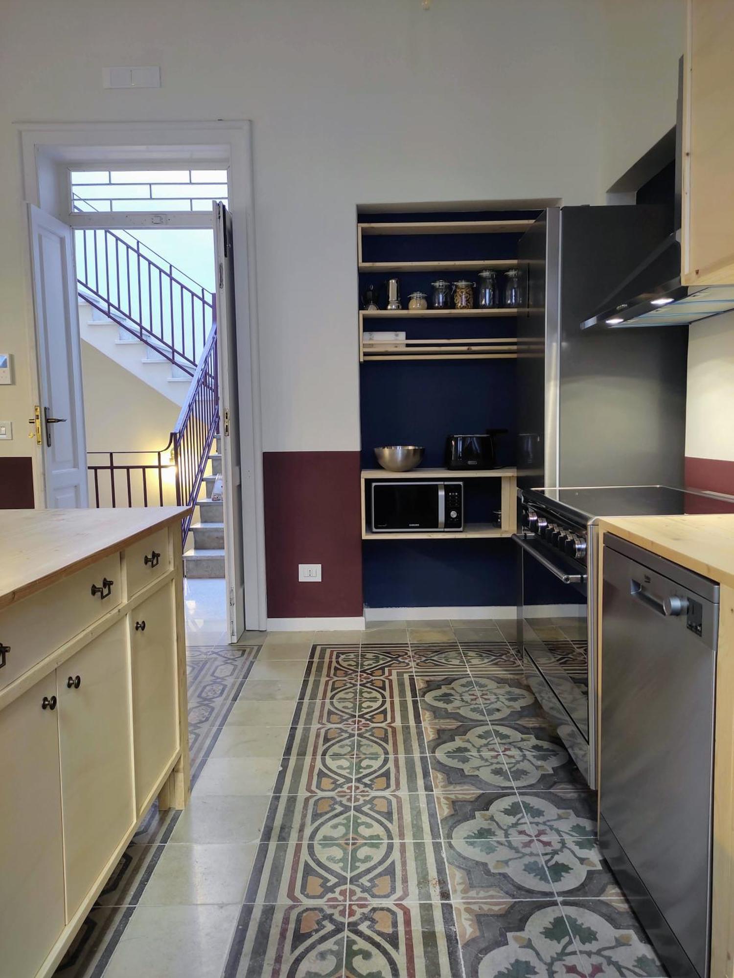 Lostabile Guesthouse & Coworking Bari Luaran gambar