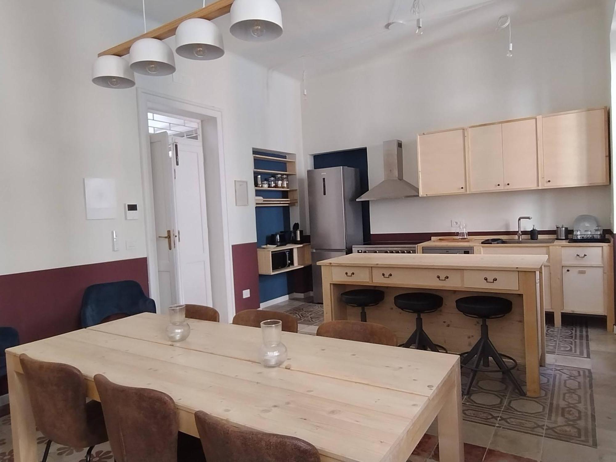 Lostabile Guesthouse & Coworking Bari Luaran gambar